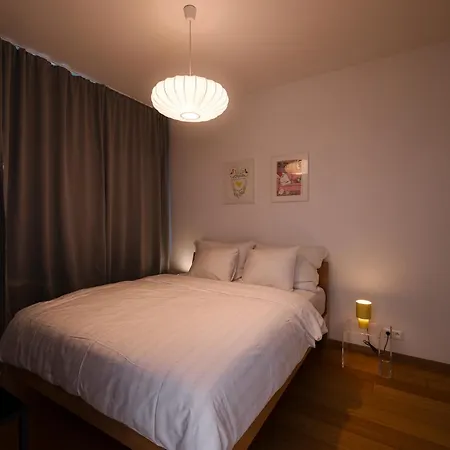 Cozy And Sunny With Free Parking Sky Park Apartmán